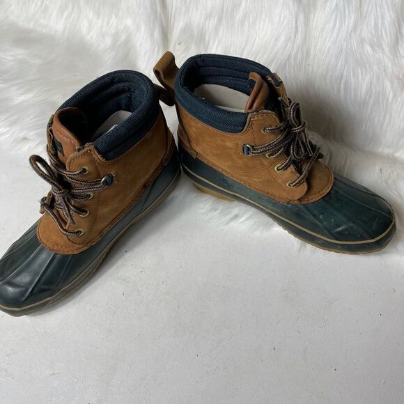 Thom McAn women’s thermolite Duck  lace up boots navy blue and tan leath… - Picture 3 of 6